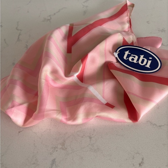 Tabi Accessories - Pink Scarf
